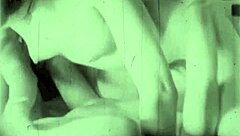 レトロ秘め事の毛深いおまんこレズボンデージ