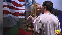 스트립 클럽 가서 미친 레즈비언 야한 짓