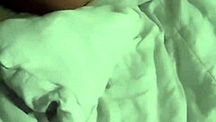 culona esposa latina se entrega a otro hombre mientras su marido no está en casa, grabado en amateur