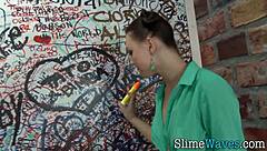 Big Ass Stepmom Seduces Son's Friend!