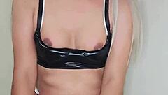 i'm a transsexual for a day and jerking off hard.