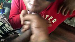 嘿看这黑妞猛吸黑人大屌吃精