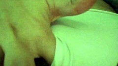 Latina cachonda con tetas grandes en sus días