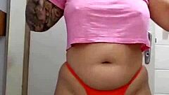 showing pepeka's pussy online with flashing fun 😏