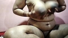 هاي بيبي، عايز تشوف فيديو هندي منزلي بتاعي؟