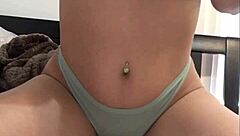 내 섹시 라틴 여친 젖은 보지 POV로 박음