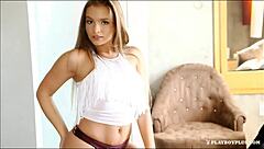 Sweet Thing Naked Striptease