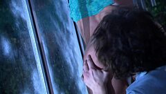 금발 베이비가 구부려져 강렬한 머프 다이빙과 입에 정액 액션