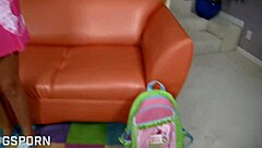 茶髪アメリカン美女の狭きつマンコに熱中出しドクドク