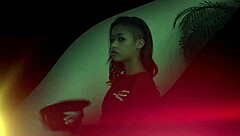 sexyscenarios com presents -skin diamonds lesbian dreams