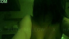 Maxine X Deepthroats Fat Dildo in Solo Show