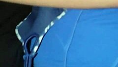 Parejita se calienta y follan en el uber