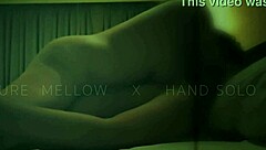 Максин X заглатывает толстый дилдо в сольном шоу