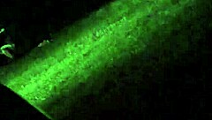 Aku ngintip istri selingkuh di kamar tidur saat dia ditiduri