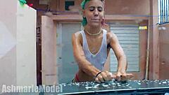 i saw this hairy latina flashing pussy at carwash putimoda 2 1