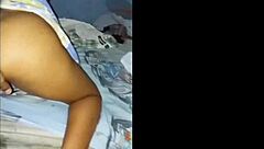 Subo A Hablarle Para Comer Y La Encuentro Con Nalga A Medio Tapar Le Tape Completa