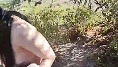 ホーニー義姉妹が待てなくて車で激しくファック