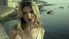 valentina ginagerson shows her beauty power with music 😍