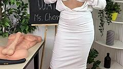 Sexual wellness feels amazing when I wank with feet and glasses on 😏