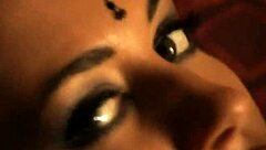 sexy indier kler av seg og danser pirrende