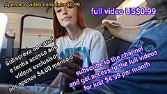 Рискованная мастурбация в машине на публике от горячей сучки!