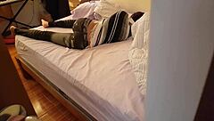 i say por favor no me embaraces acaba afuer