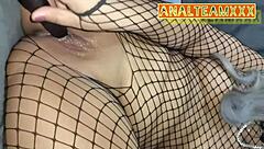 Vibratörle otuz bir çekip lezzetli yarağı yuttum.