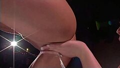 Pretty Italian Lesbian Enjoys Wet Cunilingus.