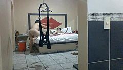 Stor-røvet mexicansk prostitueret ankommer for at sutte og kneppe