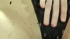 Sexy nylon striptease med elza kom 😘