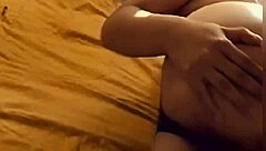 Ya cumpli 18 años y pido un hombre a gritos tengo muchas ganas quiero hacerlo todos los dias