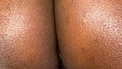 Her wild reactions when that vibrator hits her pussy are insane! 😈