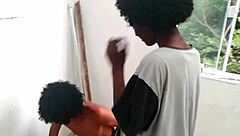 아빠가 집에 둔 딸을 거대자지 석공이 이용해 맛있게 박아버림