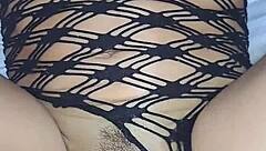 내 젖은 보지가 거대한 자지 견딜 수 있을까? 콜롬비아 라틴 친구랑 항문 오럴