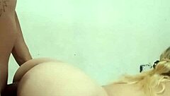 야 자기 전 귀여운 여자 뒷치기 박히는 거 봐 😏