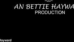 Bettie Hayward In Blowjob Series