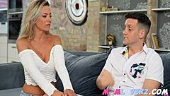 Μητριά Ξεκινά Ραντεβού με Θετό Γιο και Παίζουν Παιχνίδι Τολμής