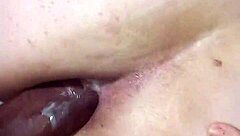 骚十八岁嫩妹卧室里为继兄张腿