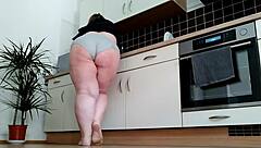 Время соединиться с тещей по-взрослому и поделиться особенным моментом на ней