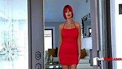 Wife shares intimate moments in cuckold scenario with samanthasinz