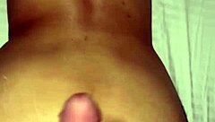 Check out this amateur doggystyle cumshot on her cute ass