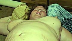 I cum on feet and pussy in my fetish.