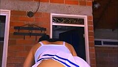 Maria'nın Utangaç Oda Arkadaşı Kolej Yurdunda Şaşırtıcı Samimi An Yaşadı