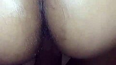 검은 피부 아내 뒤로 구부려 뒤치기 액션