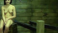 게이그 된 걸레가 거친 얼굴사정 받는 중 😈