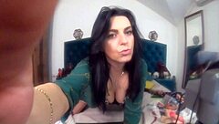 Urmărește-mă adorând fundul meu mare în direct! Atât de tabu!