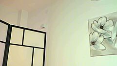 優秀な生徒が部屋で汚いことをする