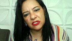 a sogra gostosa in a casual everyday story