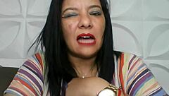 a sogra gostosa in a casual everyday story