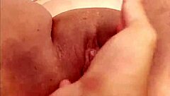 Mi Maestra De Ingles Se Deja Grabar Mientras Le Meto Los Dedos En El Coño